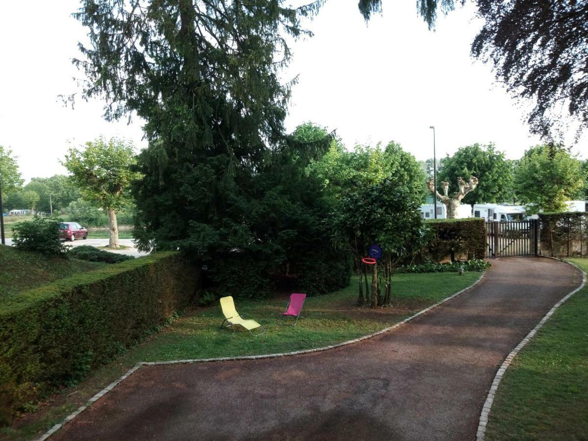 Maison D'Architecte Au Bord De L'Eau Appartamento Pont-dʼAin Esterno foto